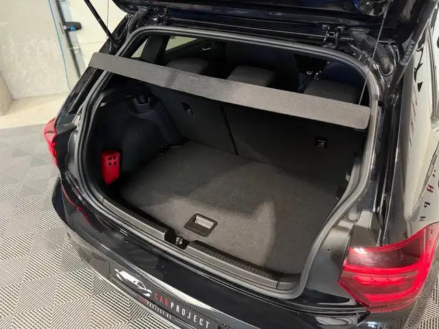Volkswagen Polo view 14