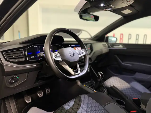 Volkswagen Polo view 15