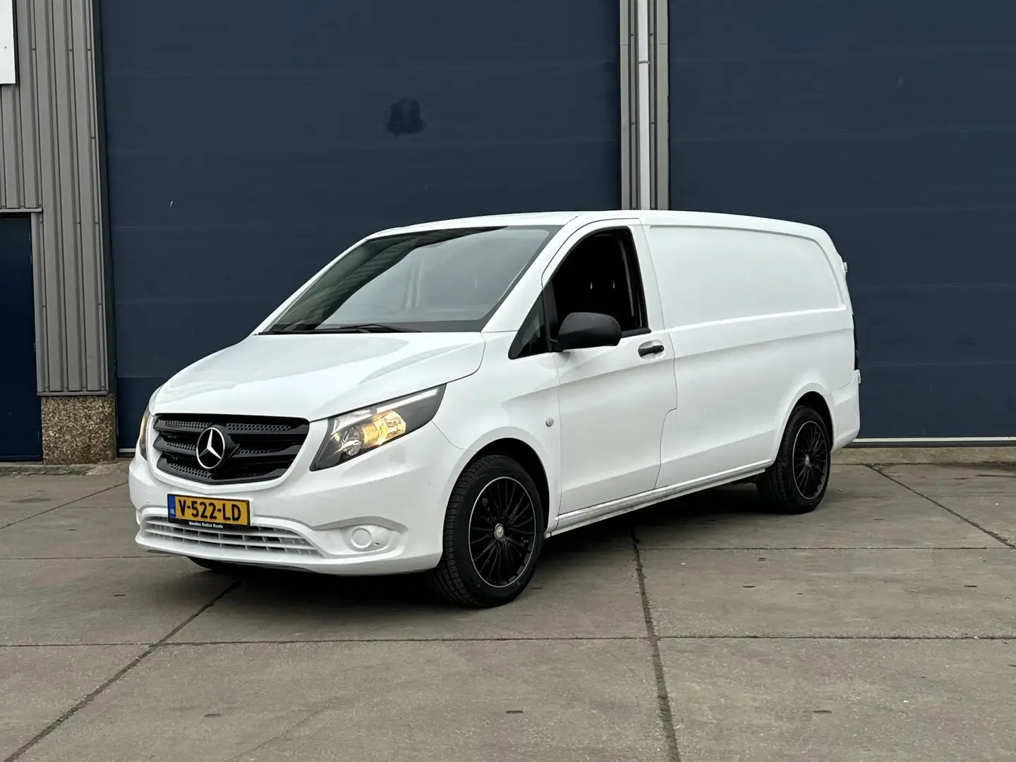 Mercedes-Benz Vito 114 CDI Lang AIRCO / CRUISE CONTROLE / L2H1 / AUTO - 1