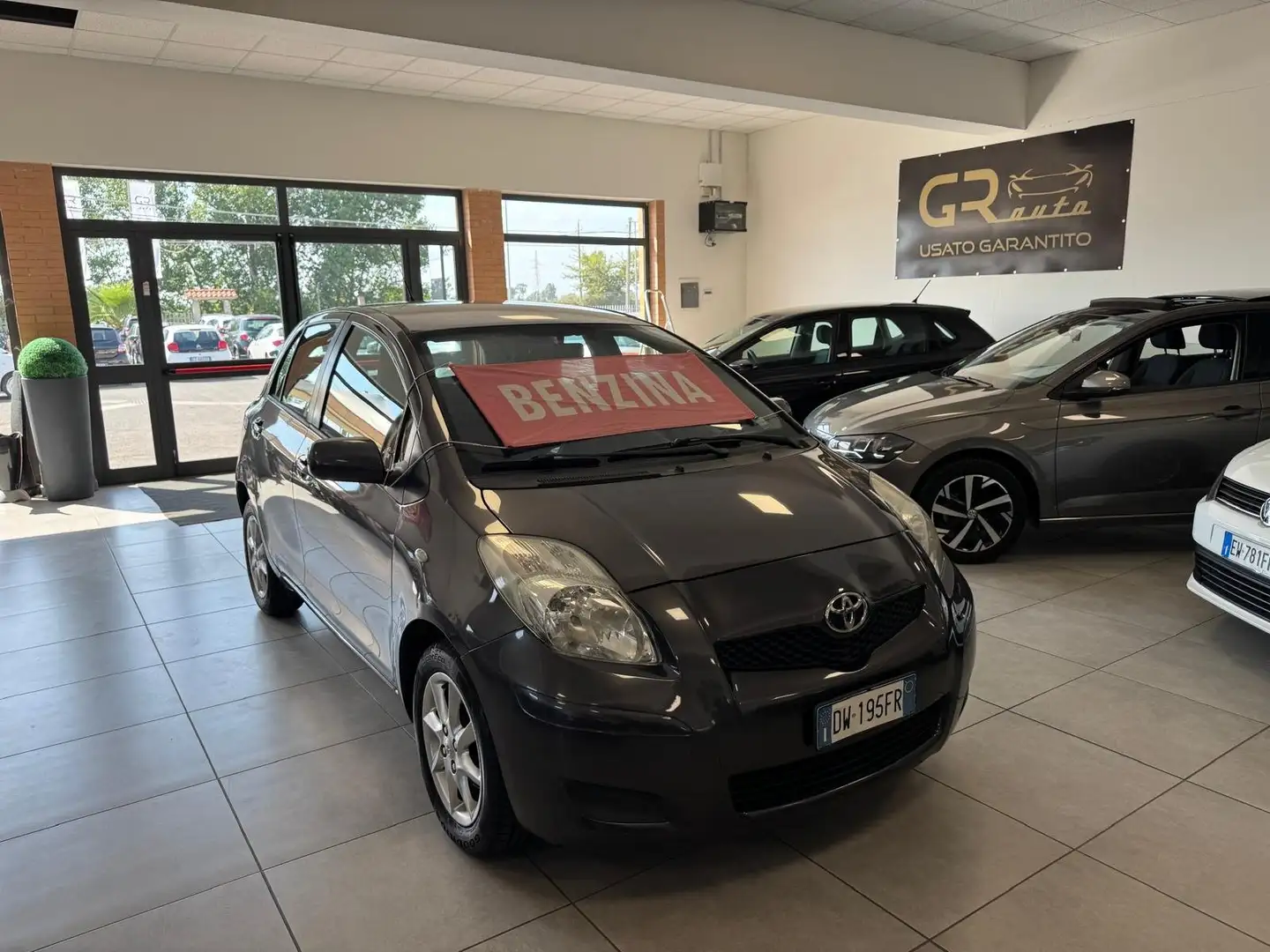 Toyota Yaris Yaris II 2005 5p 1.3 dual Sol Grigio - 1