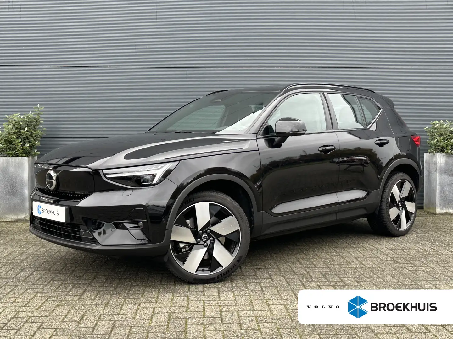 Volvo XC40 Recharge Twin Ultimate 82 kWh | Pixel LED | 20" | Zwart - 1