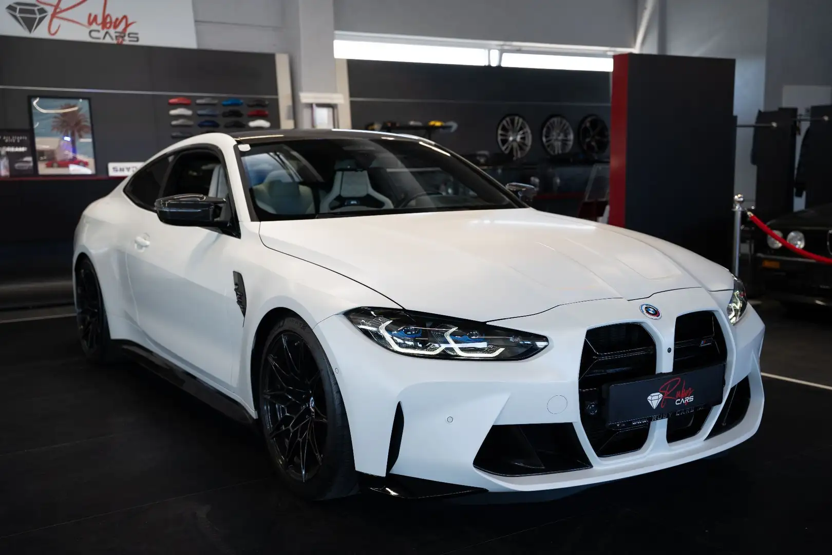 BMW M4 Competition M xDrive Aut. Individual - 2