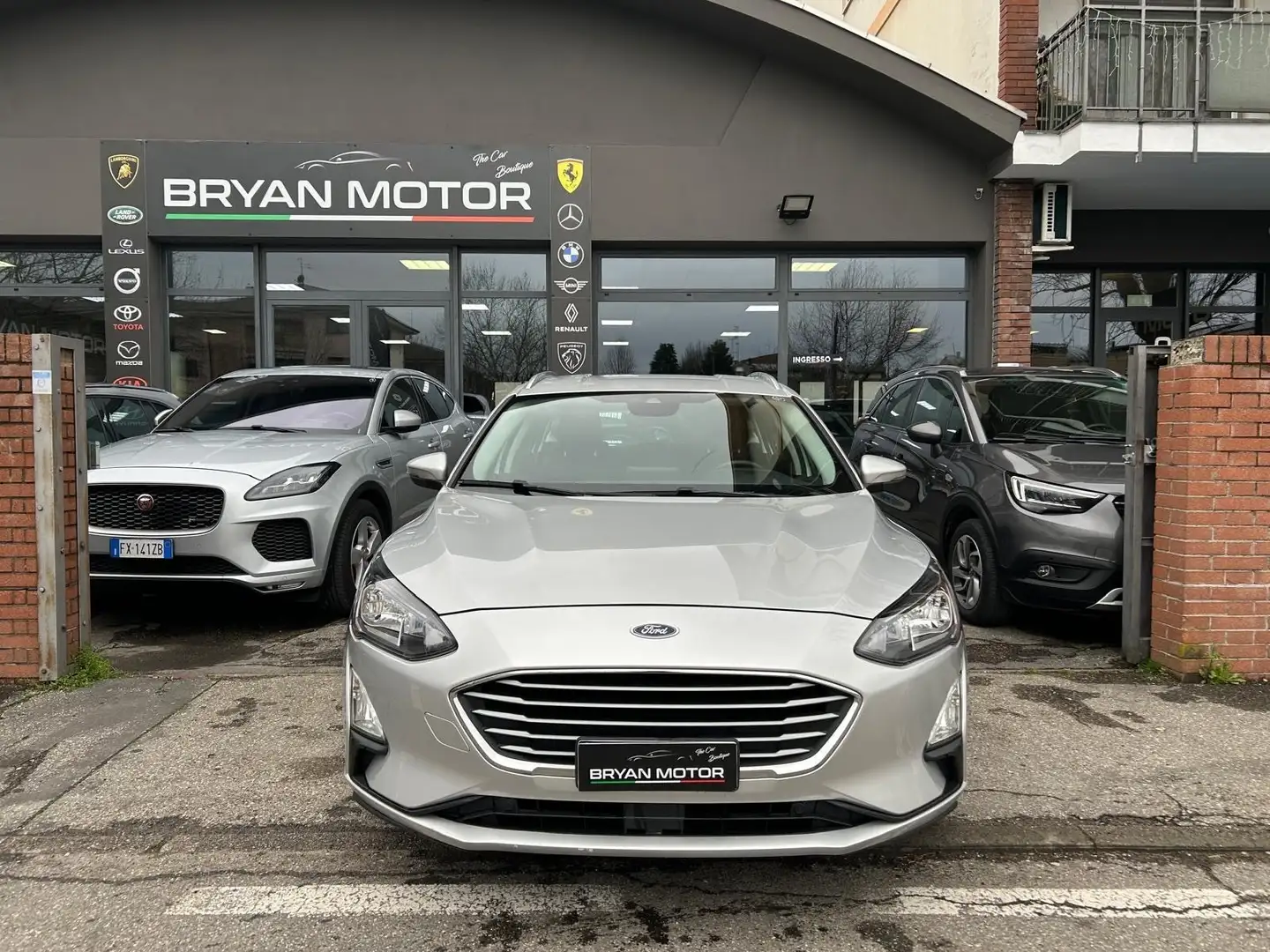 Ford Focus 1.5 EcoBlue 120 CV SW Business Grigio - 2