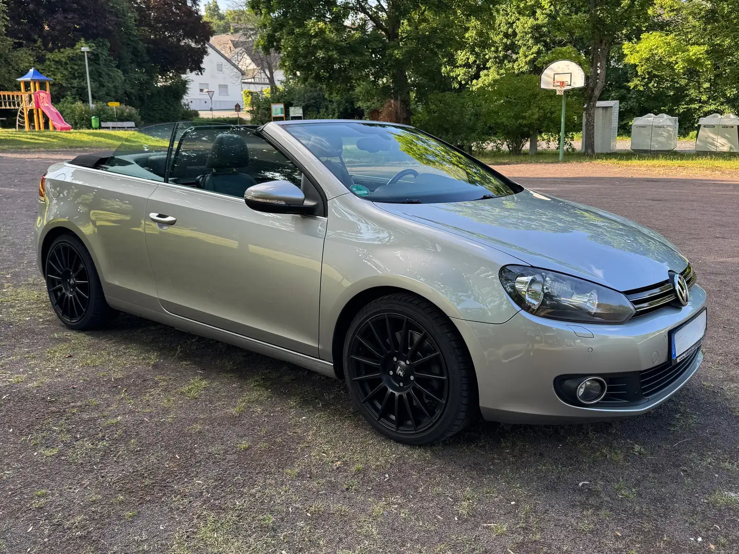 Volkswagen Golf Cabriolet Golf VI Cabrio Cabrio 1.4 TSI DSG siva - 1