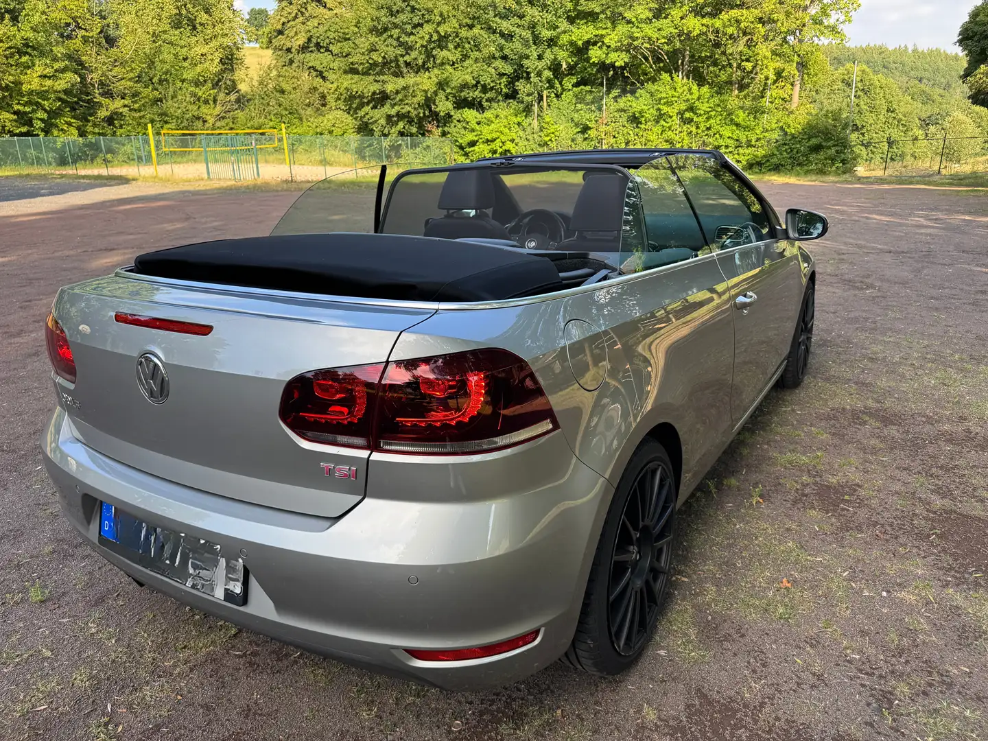 Volkswagen Golf Cabriolet Golf VI Cabrio Cabrio 1.4 TSI DSG siva - 2