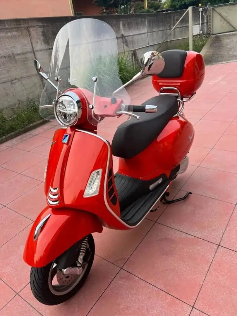 Vespa GTS 300 Arancione - 1