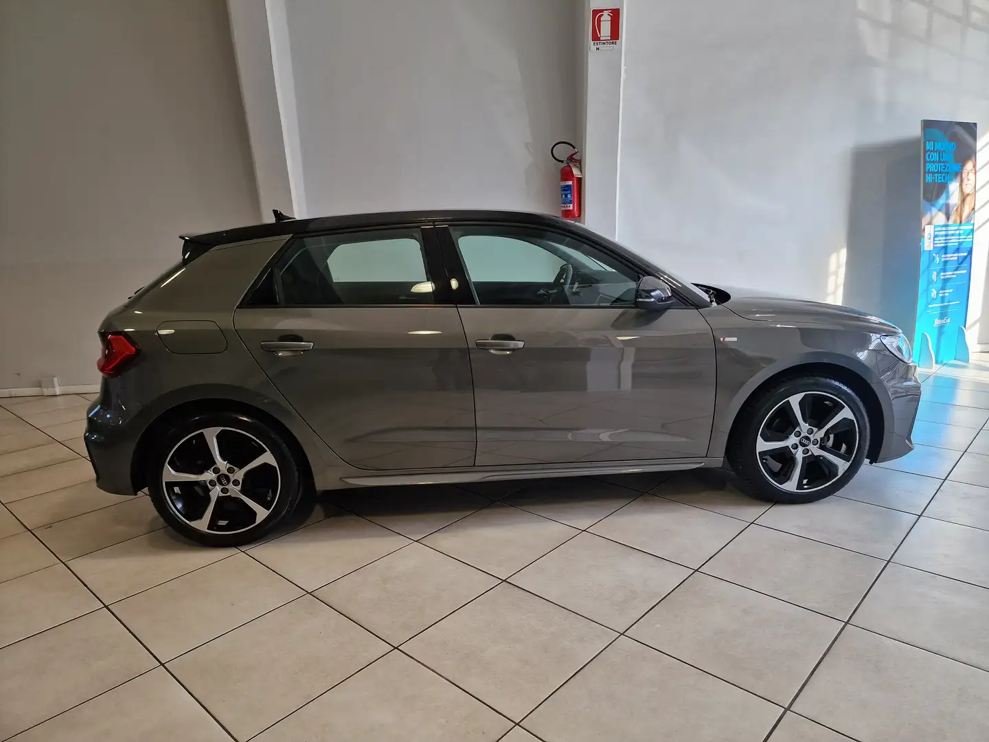 Audi A1 1.0 tsfi Sportback 30 S Line Edition 116CV Automat Grigio - 2