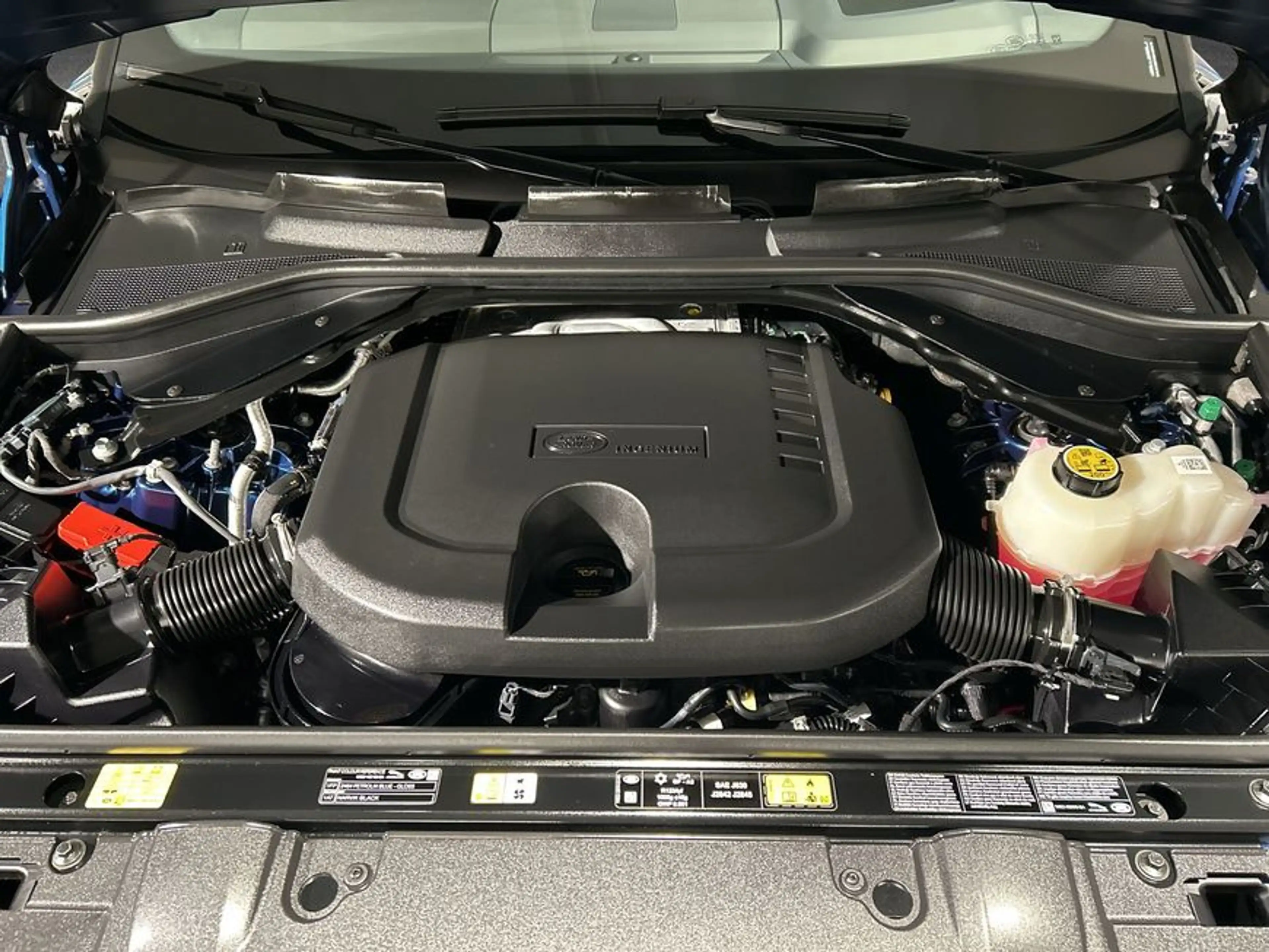 Land Rover Range Rover D350 HSE — photo 10