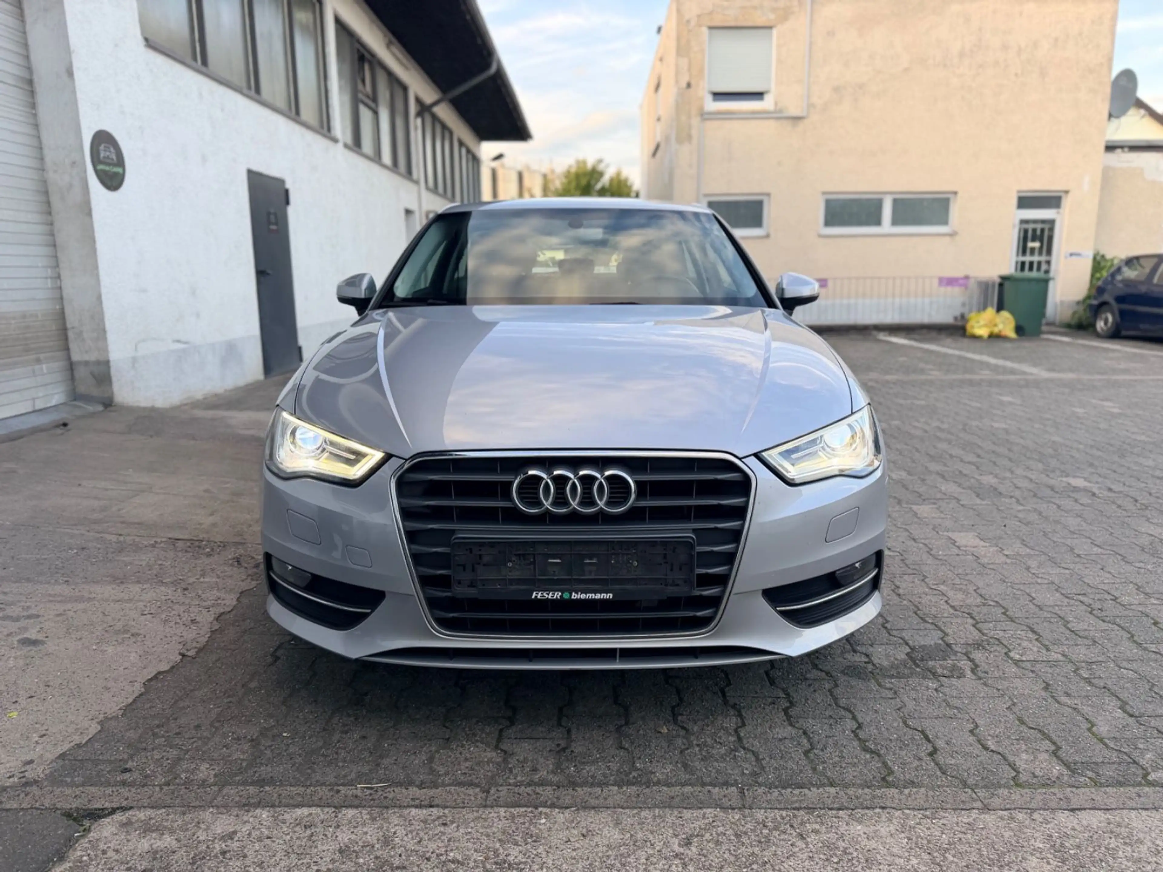 Audi A3 attraction 2.Hand 1Jahr Garantie Neue Service — photo 3