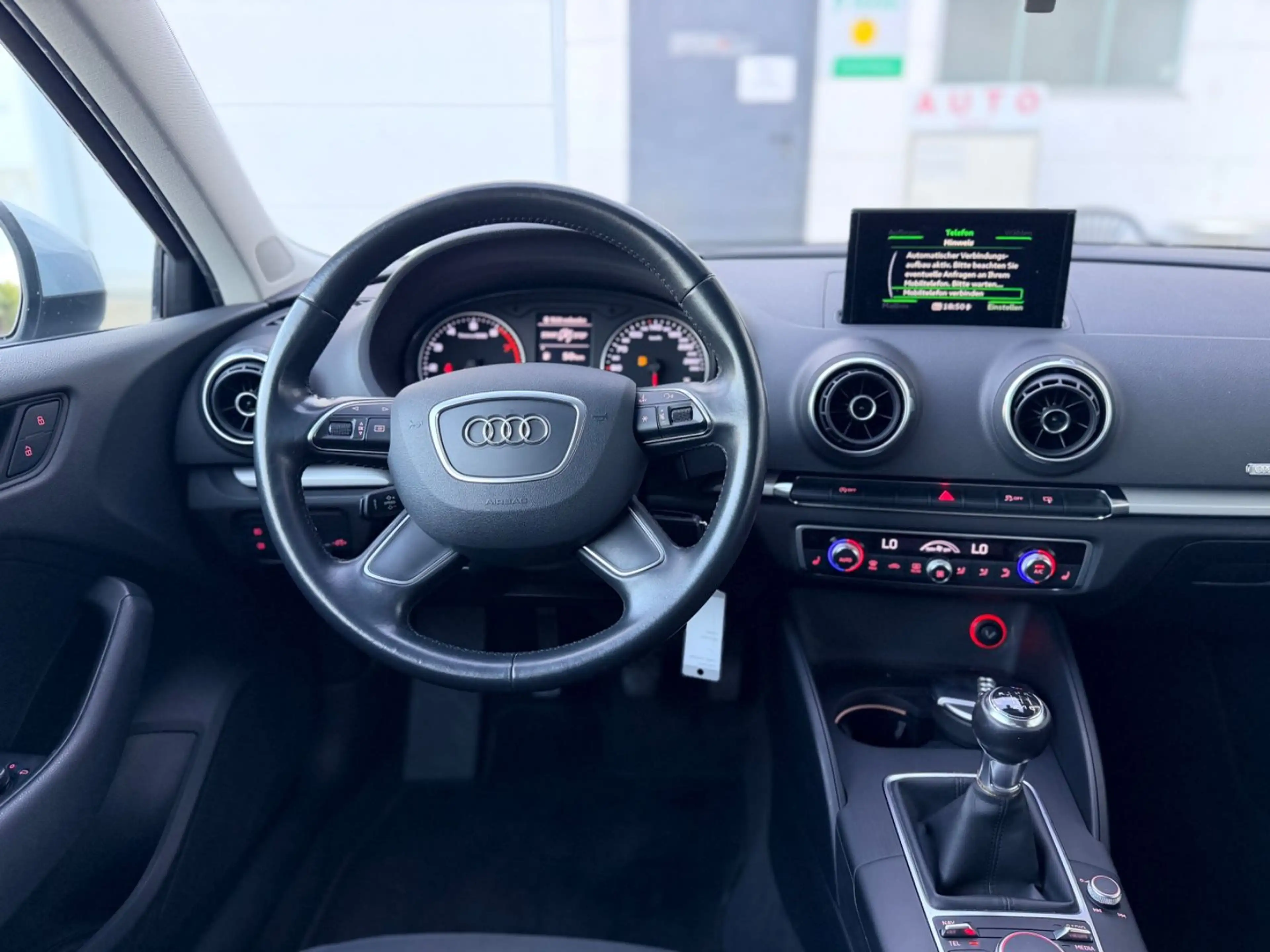 Audi A3 attraction 2.Hand 1Jahr Garantie Neue Service — photo 10