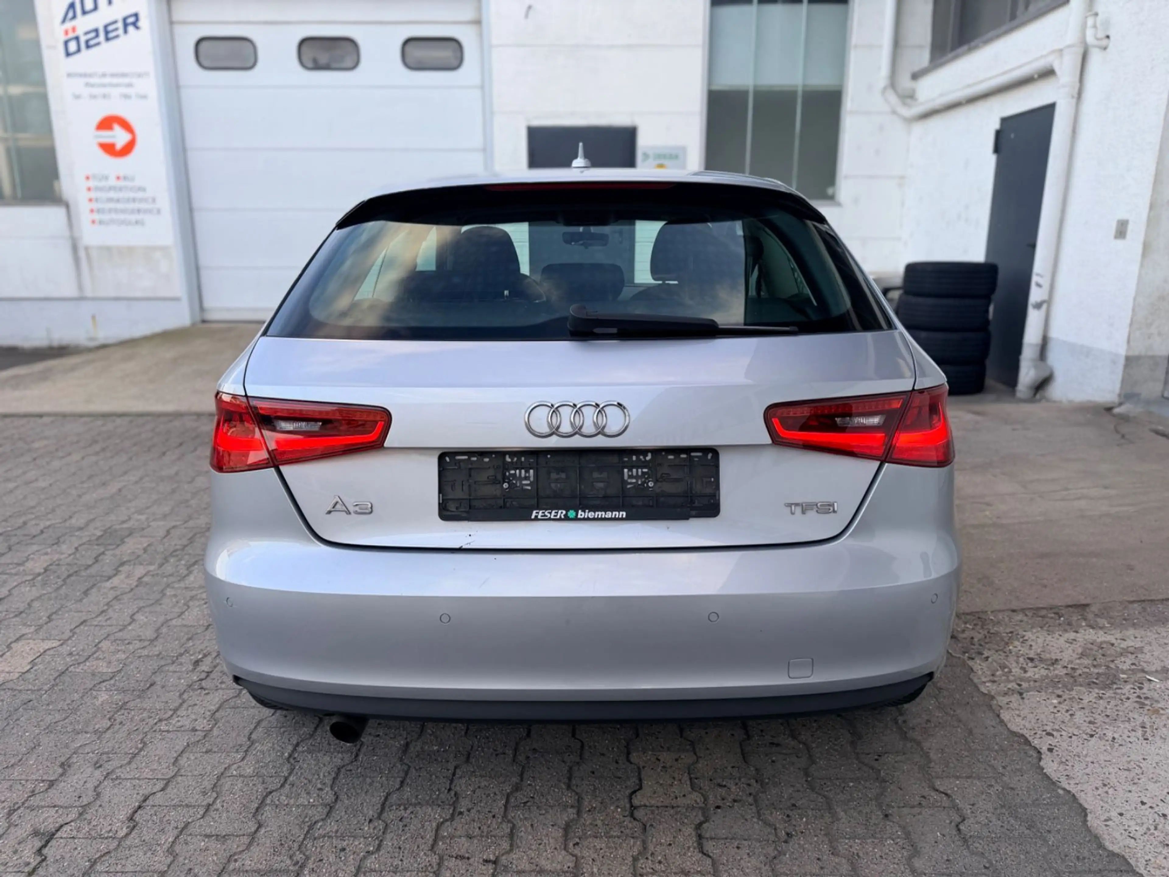 Audi A3 attraction 2.Hand 1Jahr Garantie Neue Service — photo 7