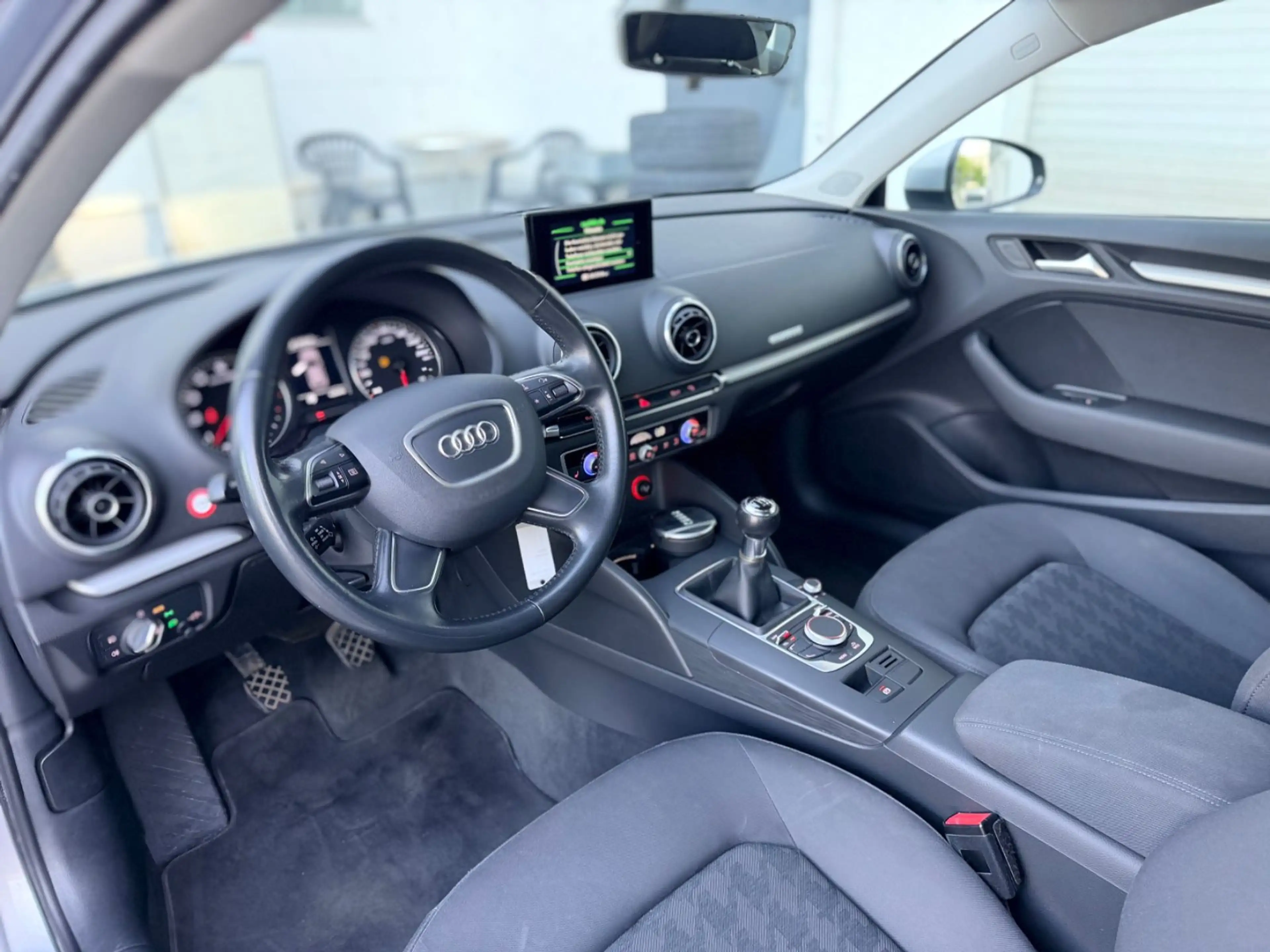 Audi A3 attraction 2.Hand 1Jahr Garantie Neue Service — photo 14