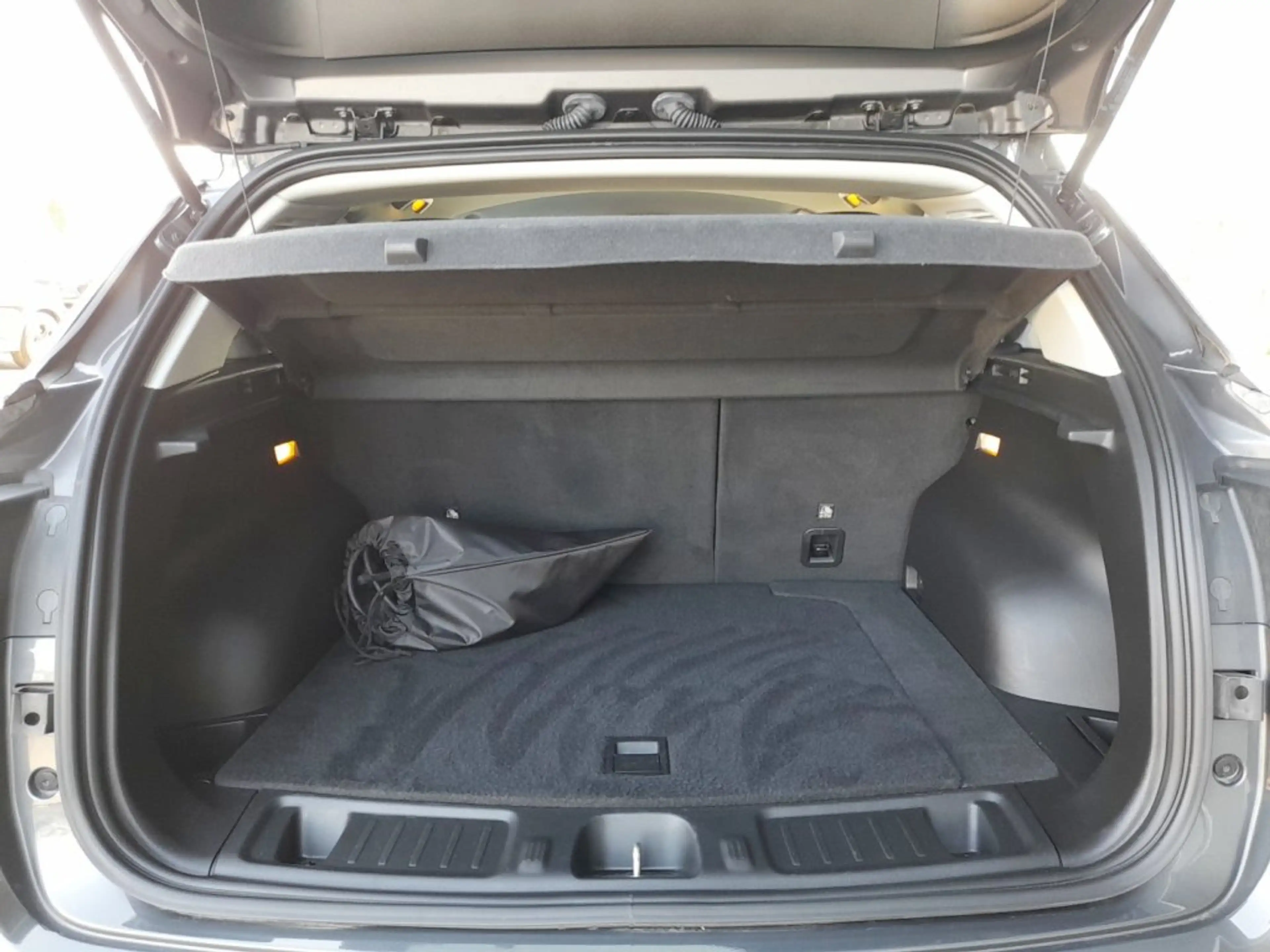 Jeep Compass PHEV 4x4 Aut. *18 ZOLL / LED / KAMERA / ACC/ APP CONNECT / TEILLEDER / 2-ZONEN-KLIMA / SITZHEIZUNG* — photo 10