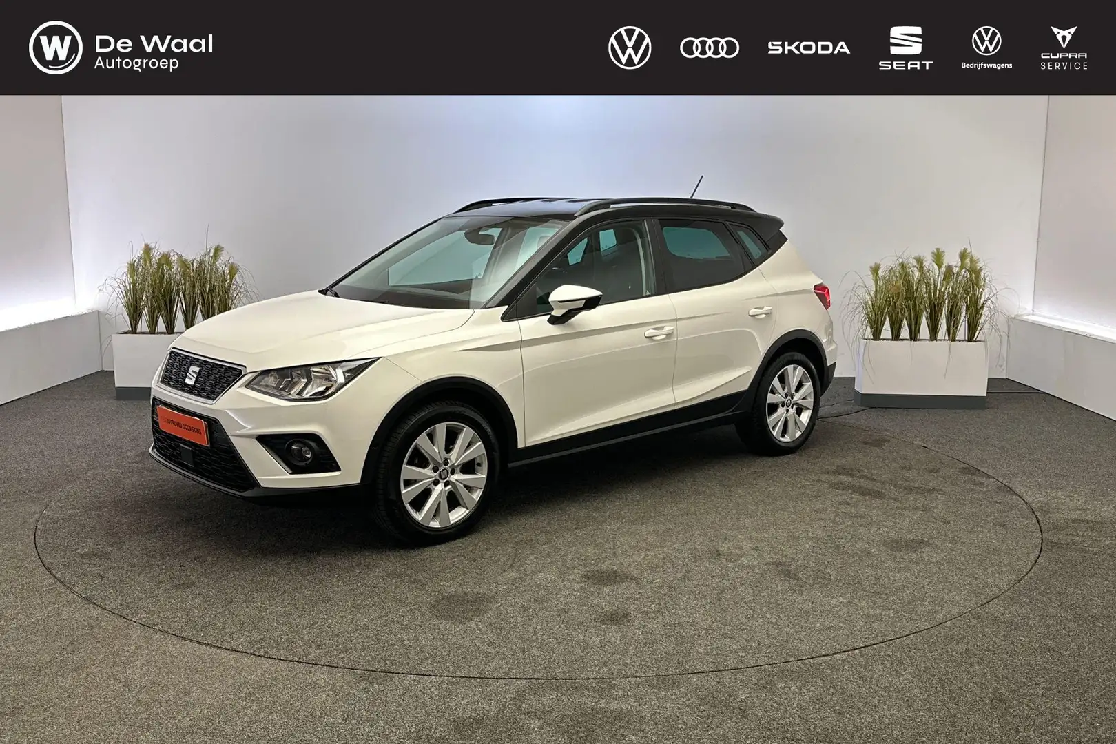 SEAT Arona 1.0 TSI 115pk DSG Style | Achteruitrijcamera, Navi Weiß - 1