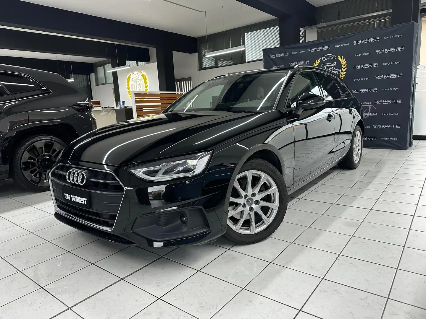 Audi A4 Avant 30 2.0 tdi-I 136cv Mhev s tronic Nero - 1