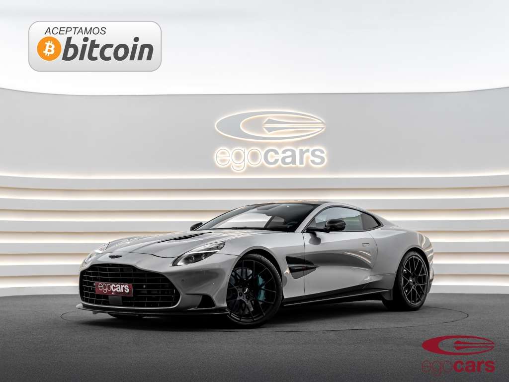 Aston Martin Vanquish V12 - foto 1