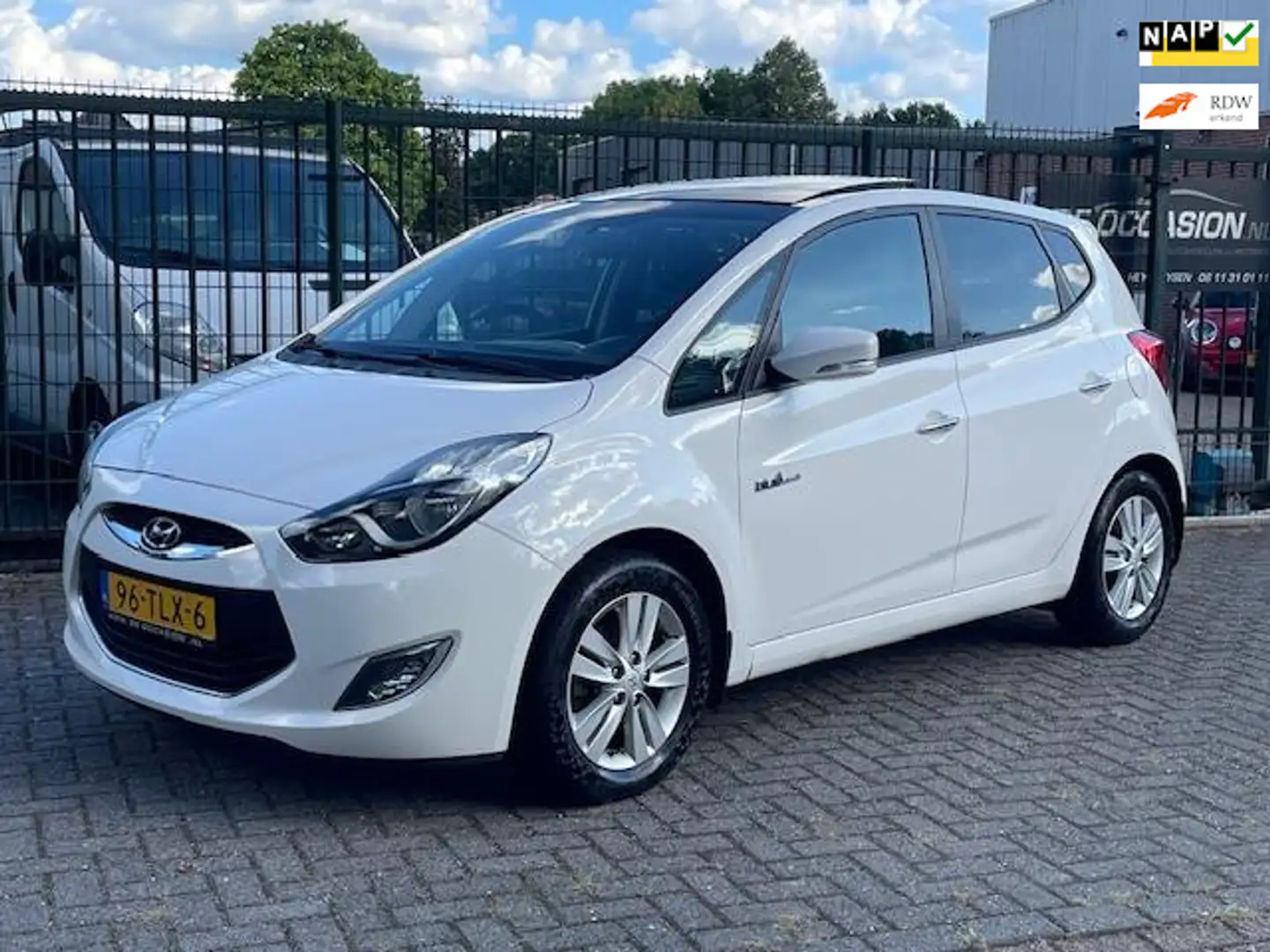 Hyundai iX20 1.4i i-Vision Pan.dak Airco Blanc - 1