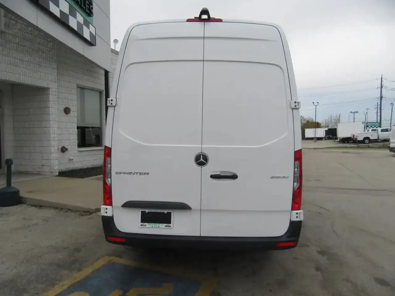 Mercedes-Benz Sprinter снимка Mercedes-Benz Sprinter