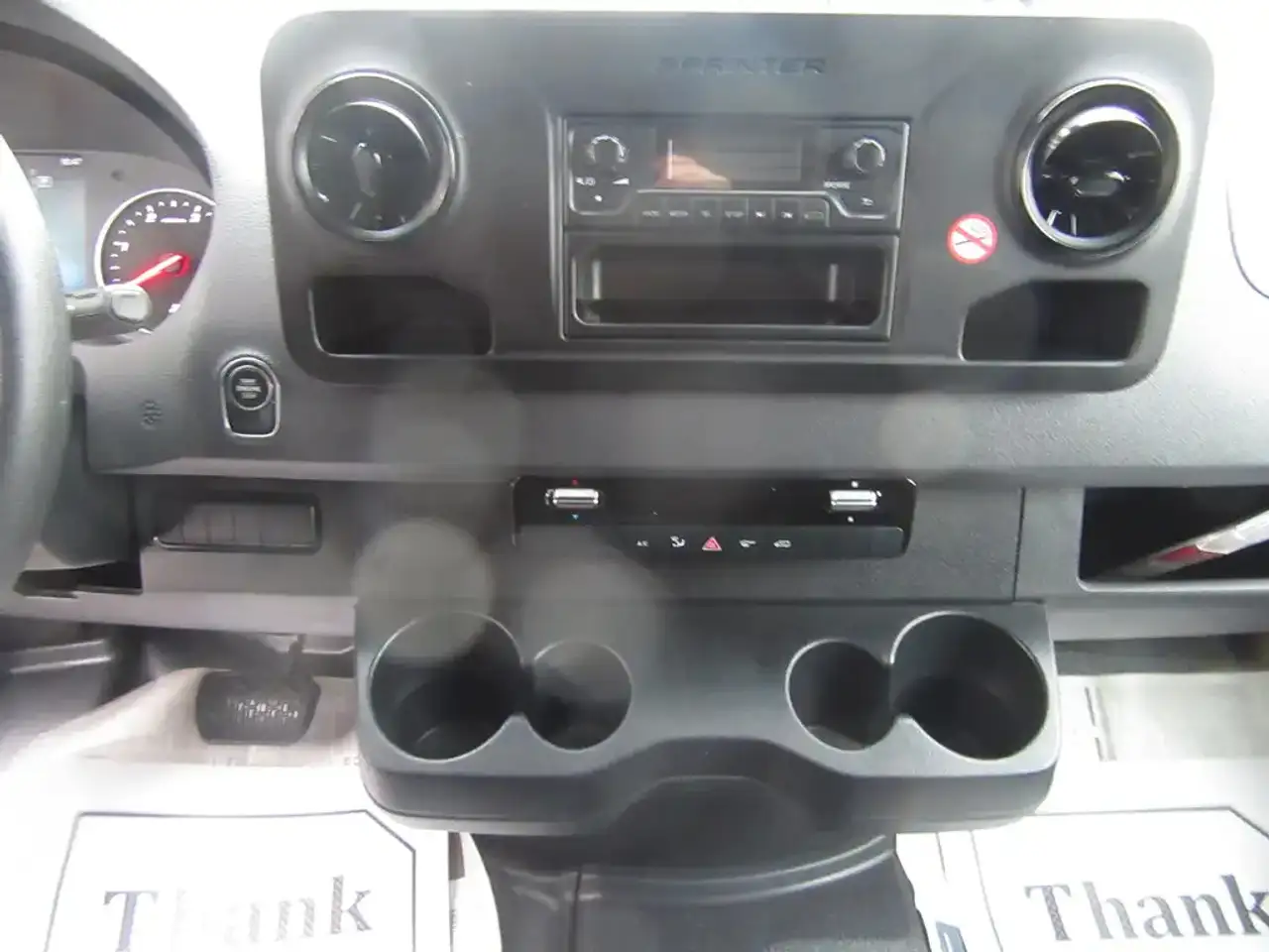 Mercedes-Benz Sprinter снимка Mercedes-Benz Sprinter