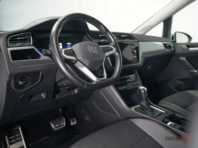 Volkswagen Touran view 13