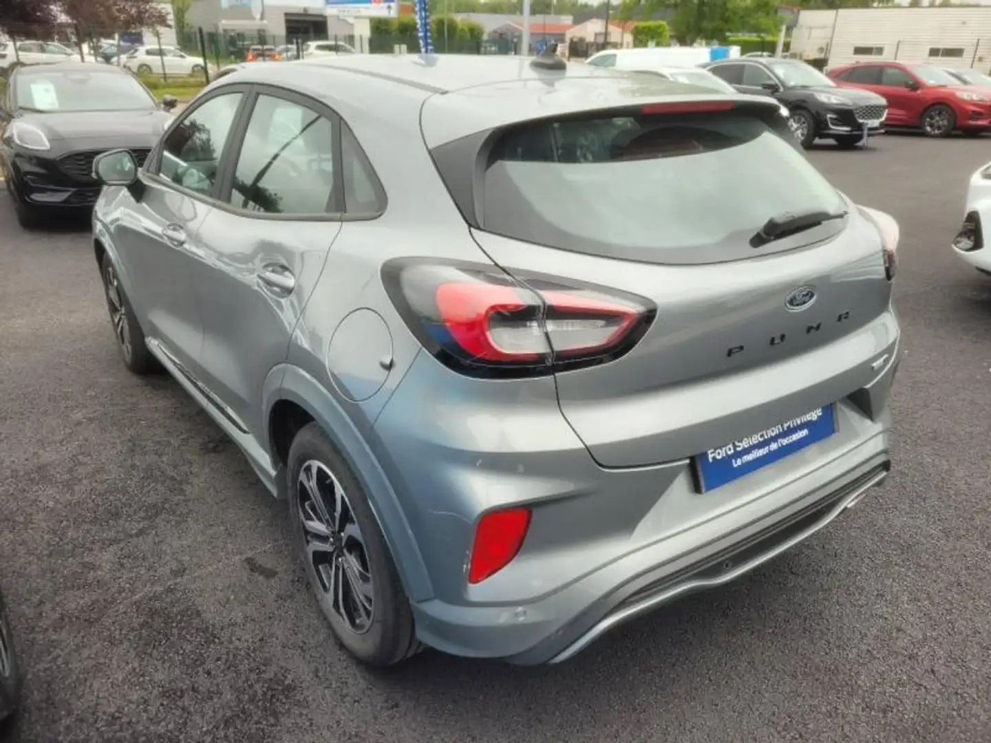 Ford Puma 1.0 EcoBoost 125ch S\u0026S mHEV ST-Line Powershift Grau - 2