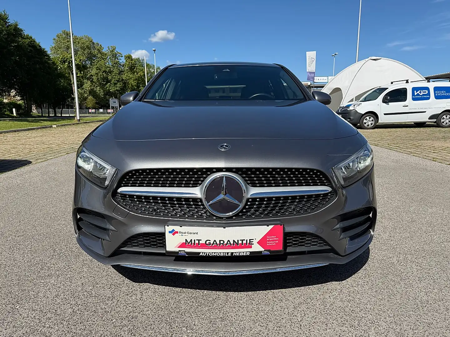 Mercedes-Benz A 250 e AMG-Line Aut. AMG-Style High-LED-Scheinwerfer... Grau - 2