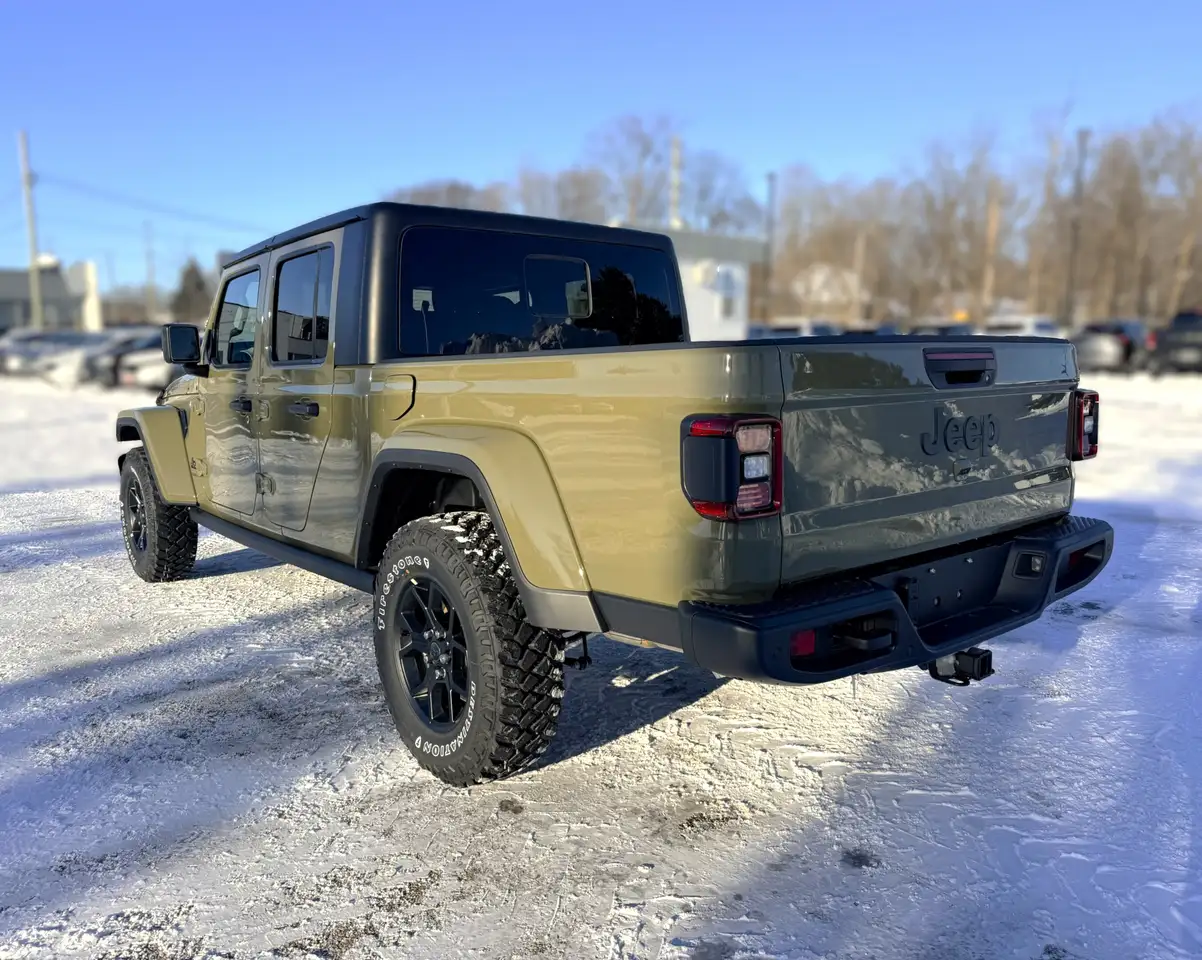 Jeep Gladiator снимка Jeep Gladiator