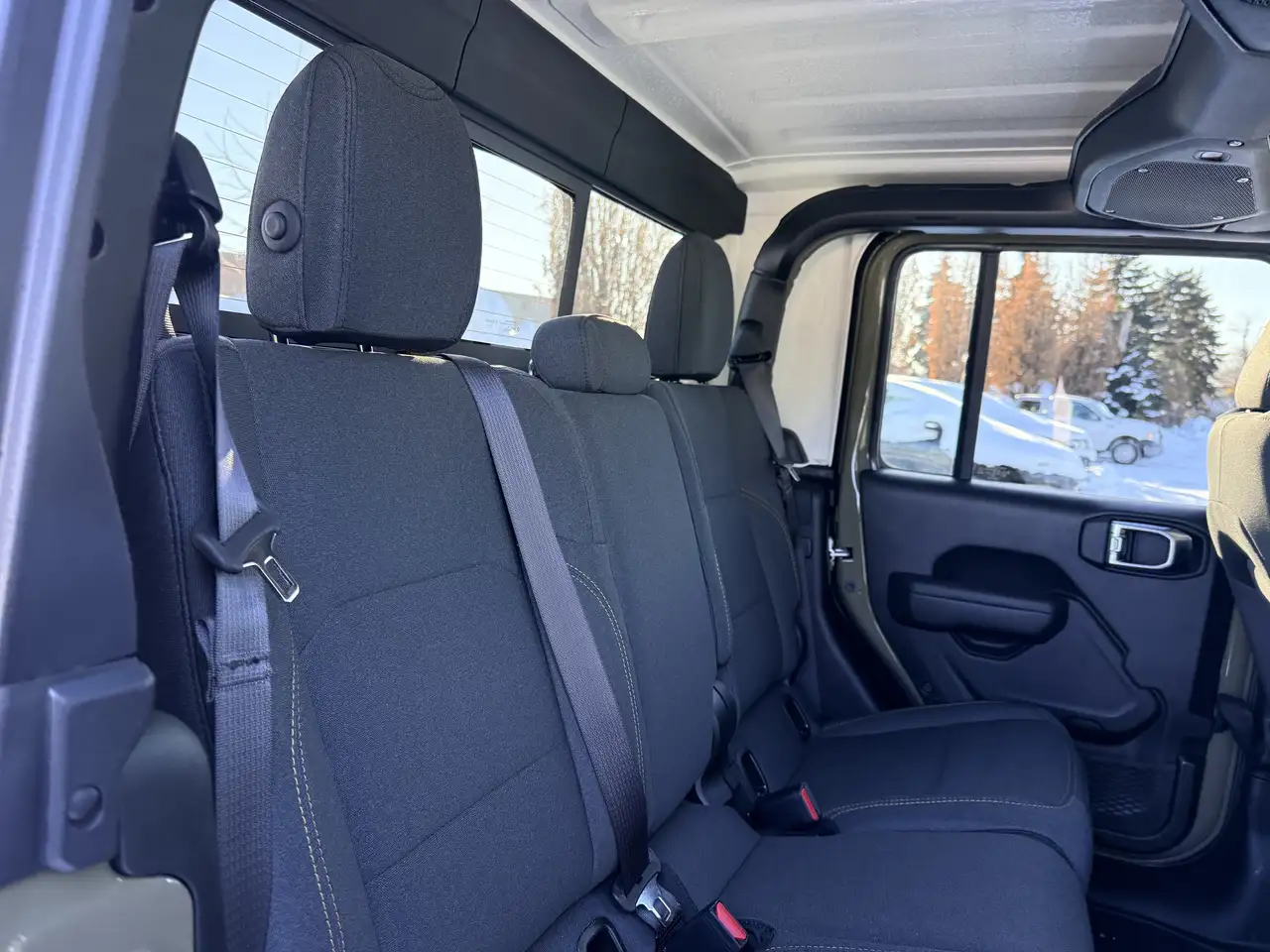 Jeep Gladiator снимка Jeep Gladiator