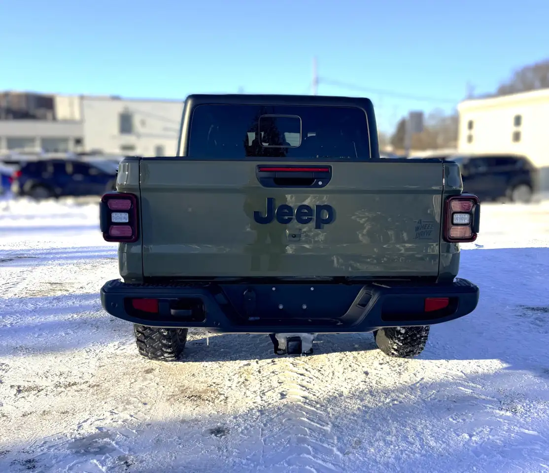 Jeep Gladiator снимка Jeep Gladiator