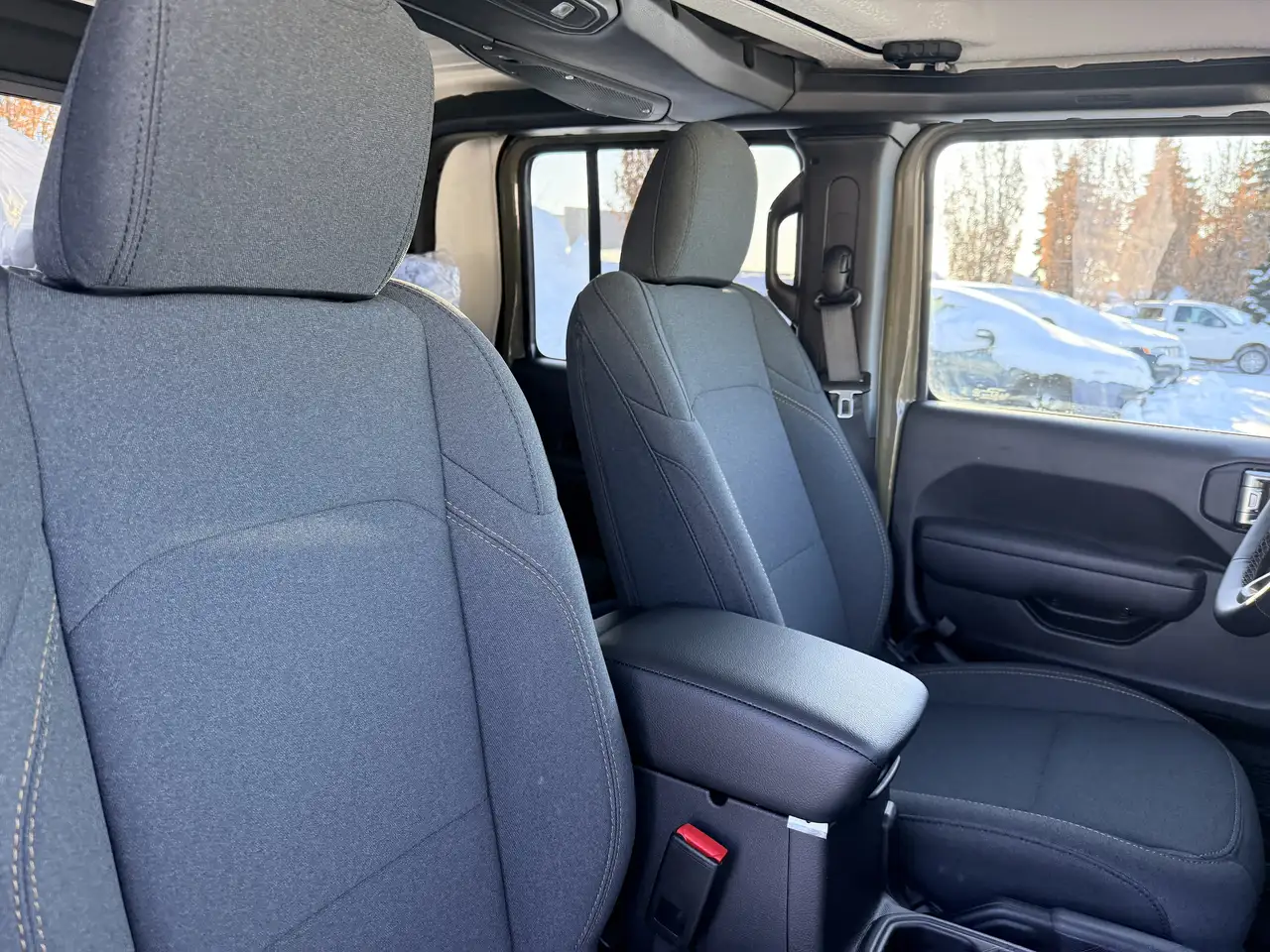 Jeep Gladiator снимка Jeep Gladiator