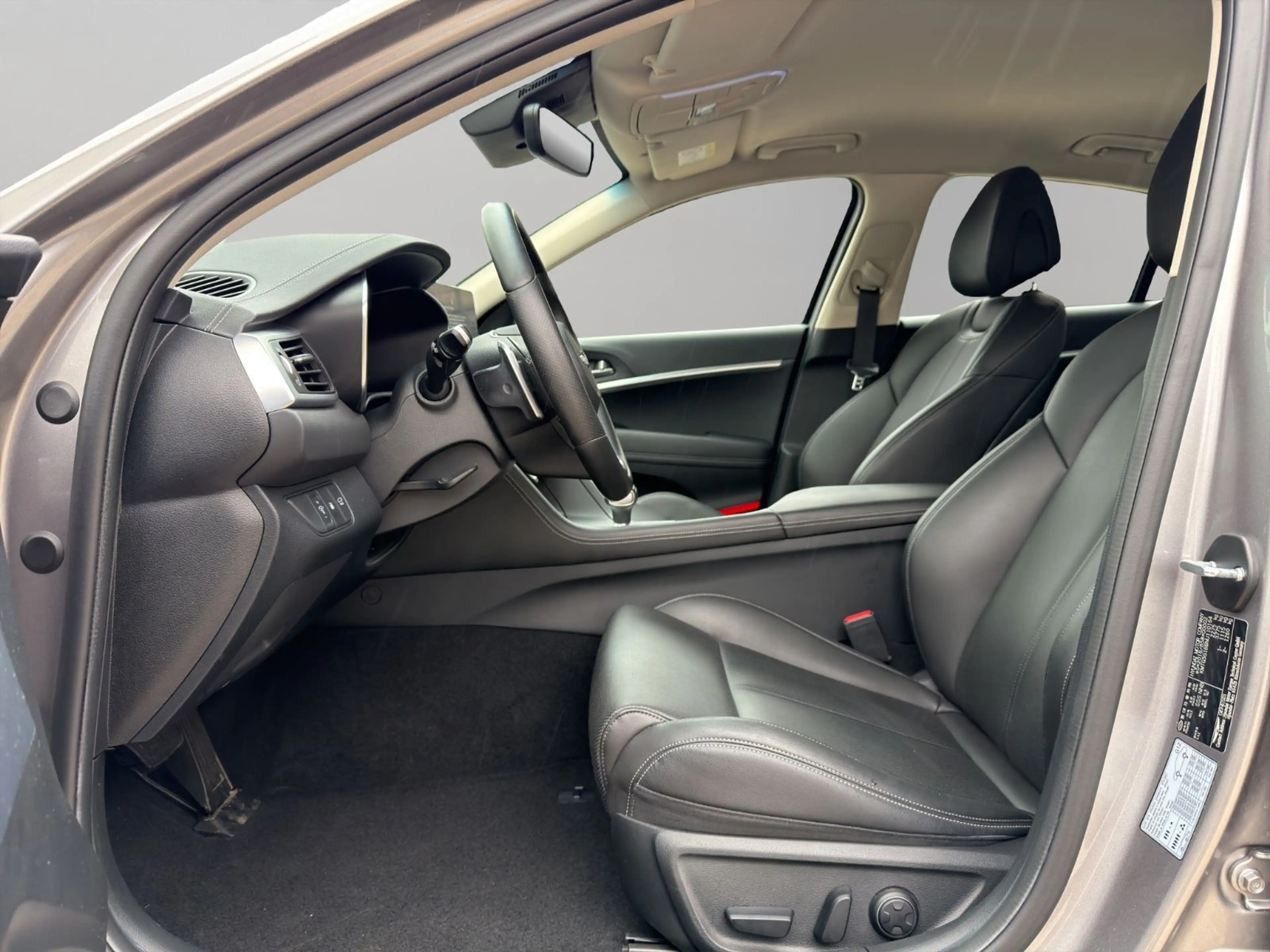Genesis G70 Shooting Brake Premium Aut. 5 Jahre Garantie — photo 13