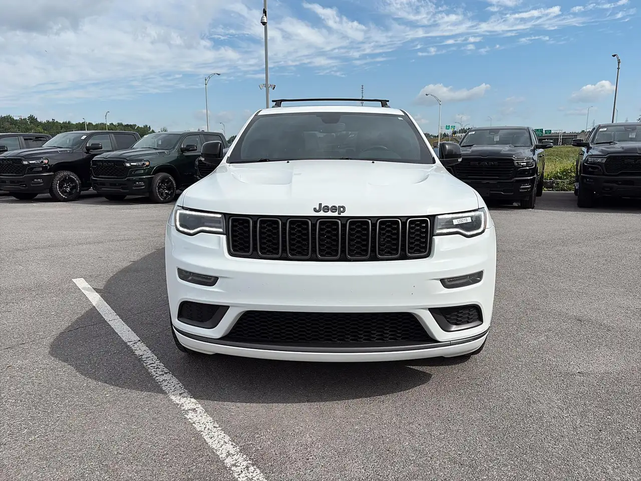Jeep Grand Cherokee снимка Jeep Grand Cherokee