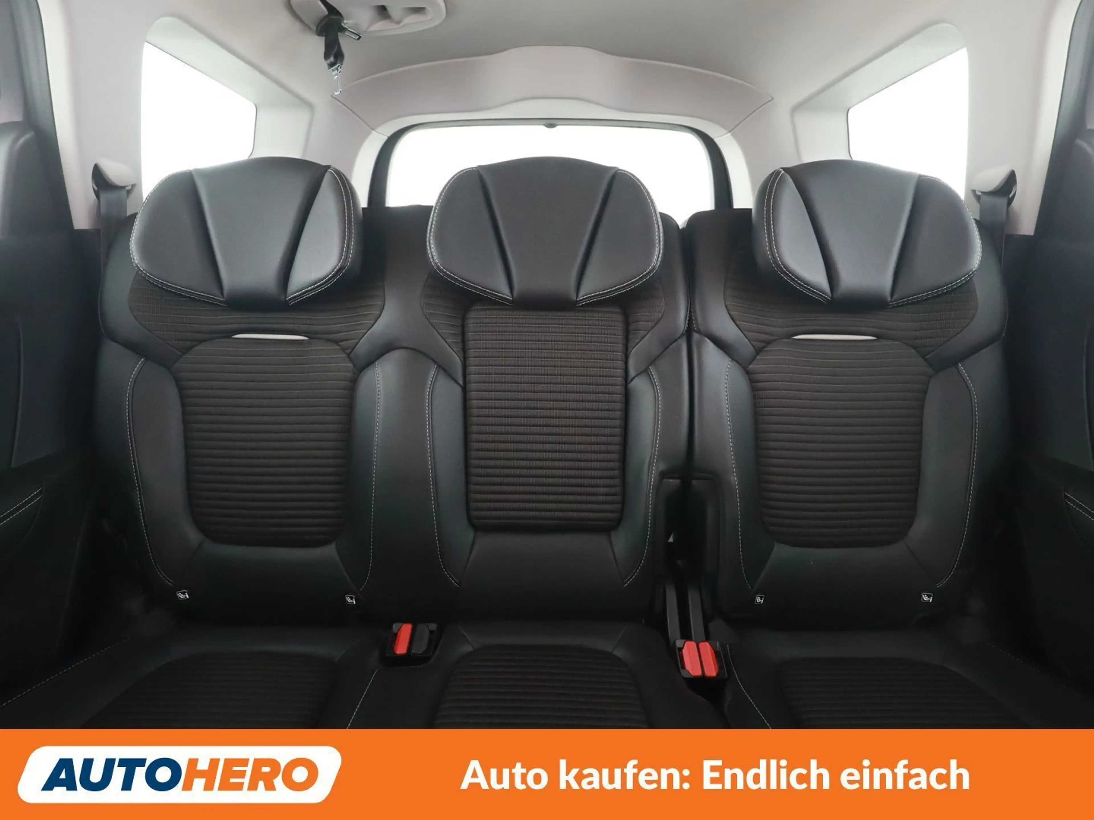Renault Grand Scenic 1.5 dCi Energy BOSE-Edition — photo 15