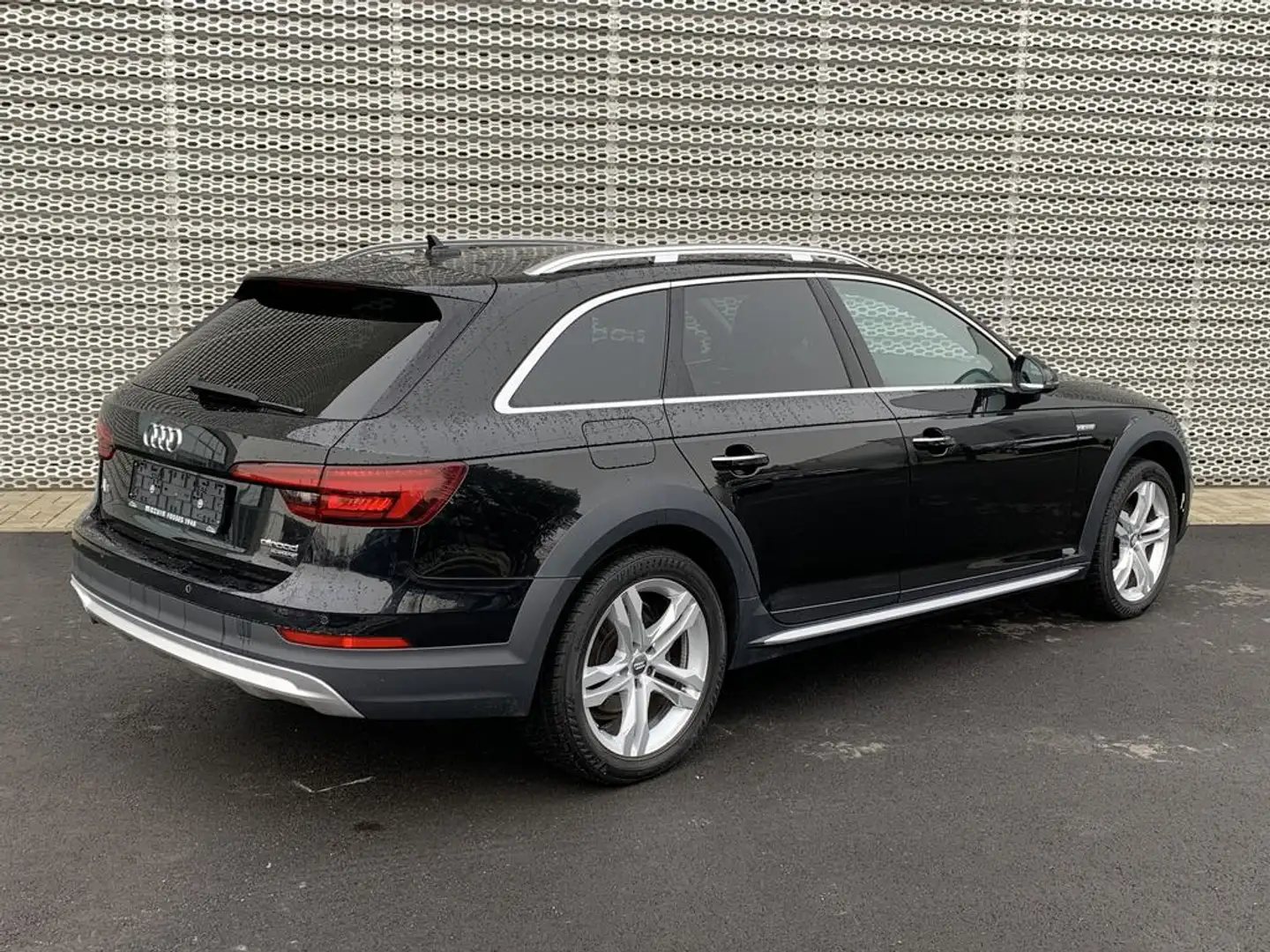 Audi A4 allroad Quattro 2.0 TDi Quattro S tronic Noir - 2