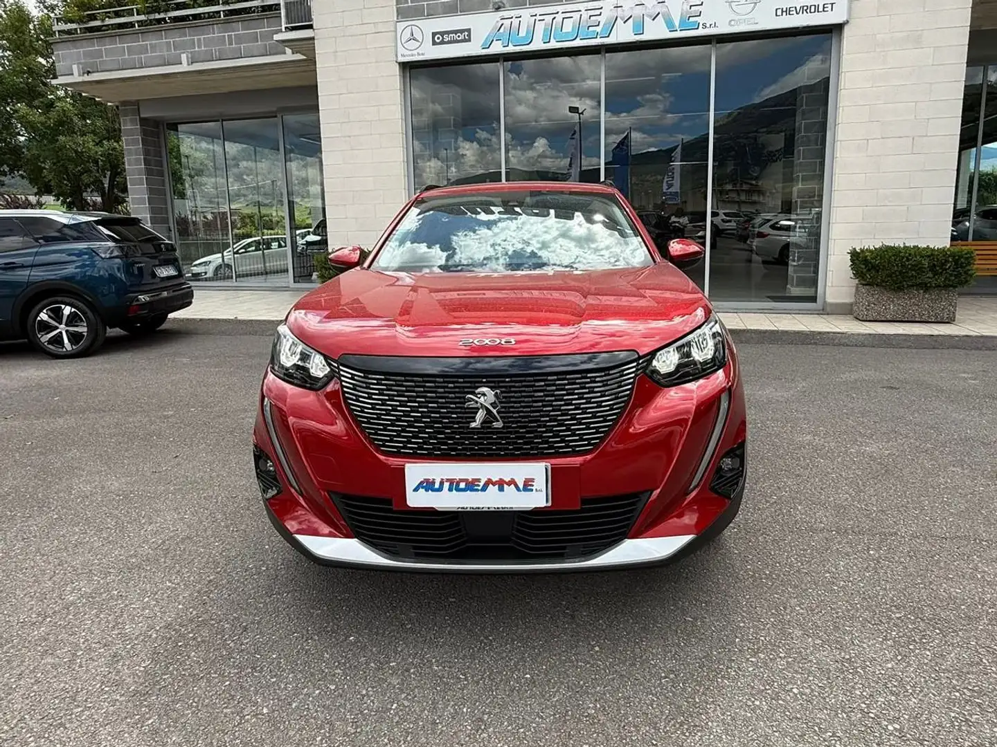 Peugeot 2008 2008 1.5 bluehdi Allure Pack Rojo - 2