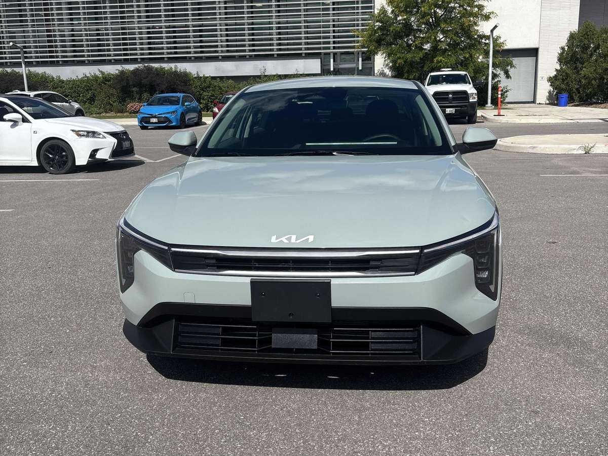 2025 Kia K4 LX — снимка 1