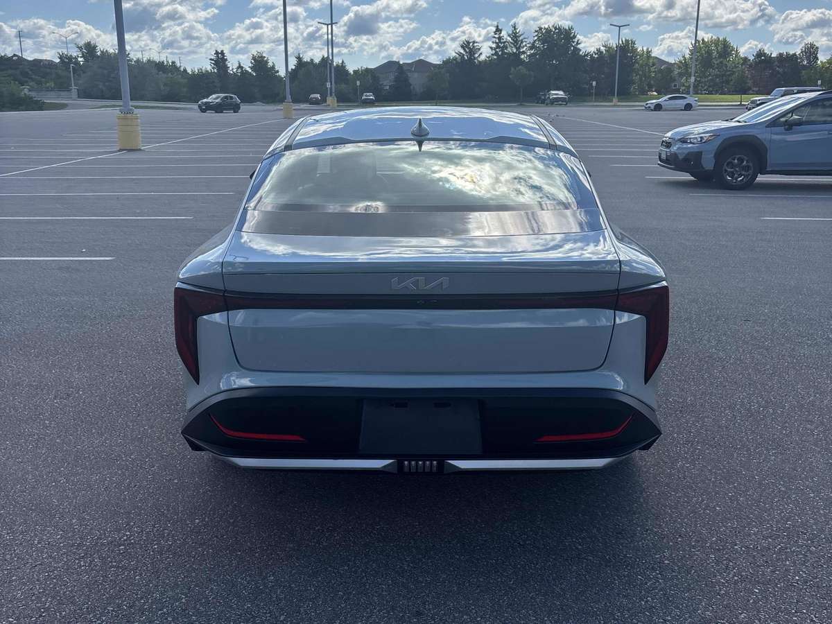 2025 Kia K4 LX — снимка 1