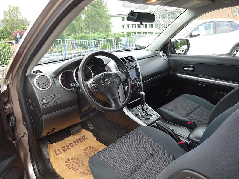 Suzuki Grand Vitara 2,4 VX-E Special  Aut.,Navi, Klimaautomatik,Sit... — photo 10