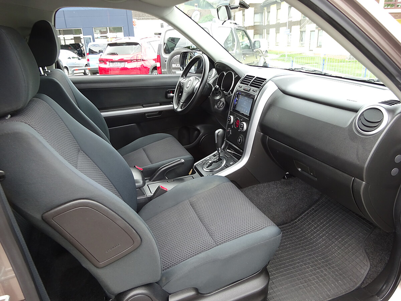 Suzuki Grand Vitara 2,4 VX-E Special  Aut.,Navi, Klimaautomatik,Sit... — photo 5