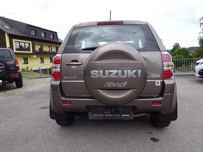 Suzuki Grand Vitara 2,4 VX-E Special  Aut.,Navi, Klimaautomatik,Sit... — photo 8