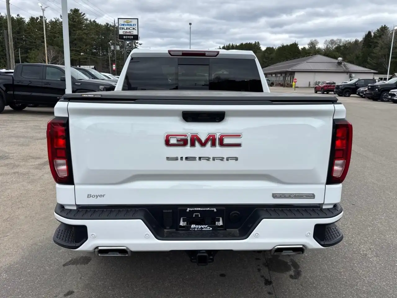 GMC Sierra 1500 снимка GMC Sierra 1500