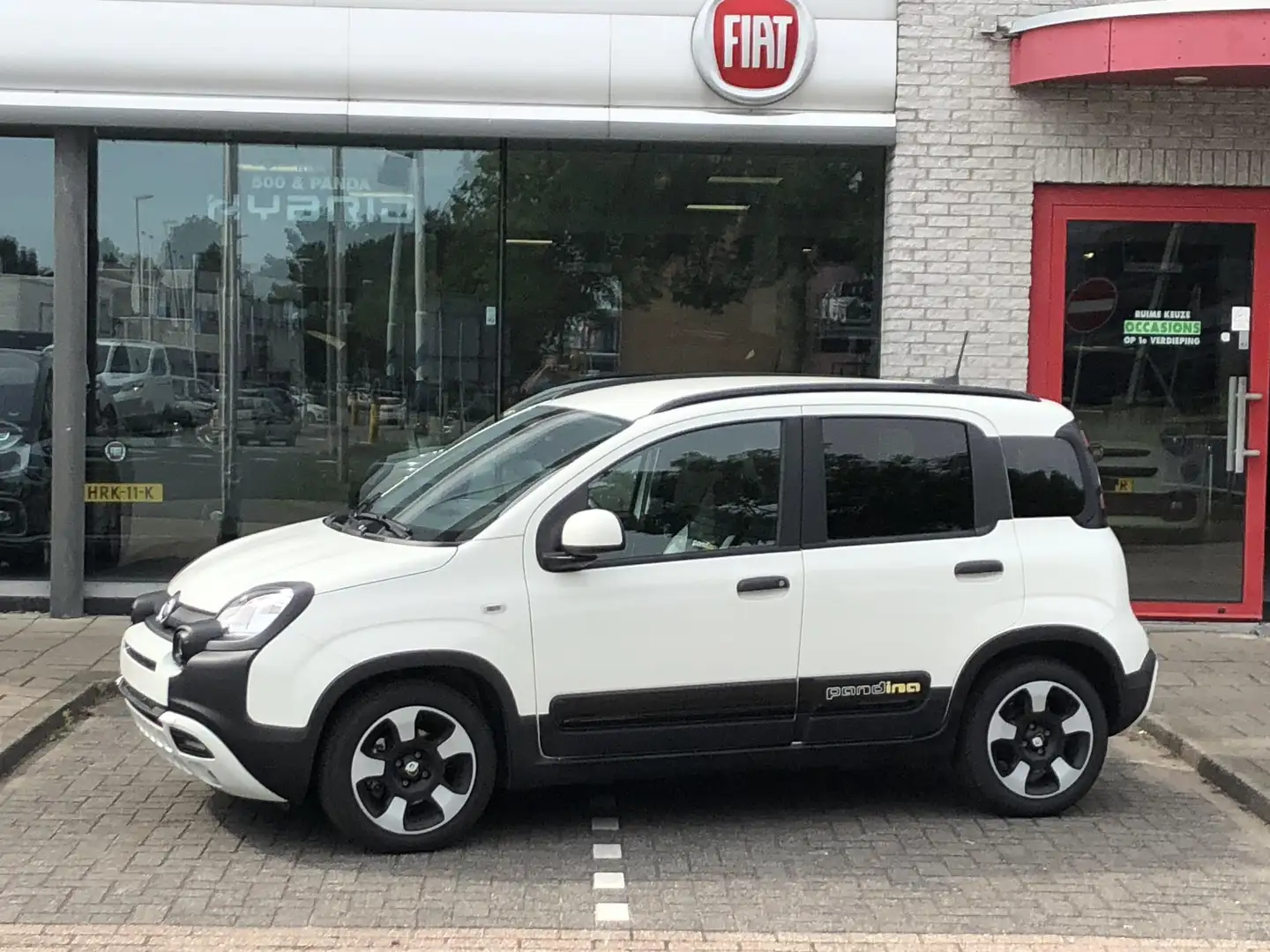 Fiat Panda 1.0 Hybrid Pandina AIRCO|APPLE/ANDROID|PDC|CRUISE Wit - 1