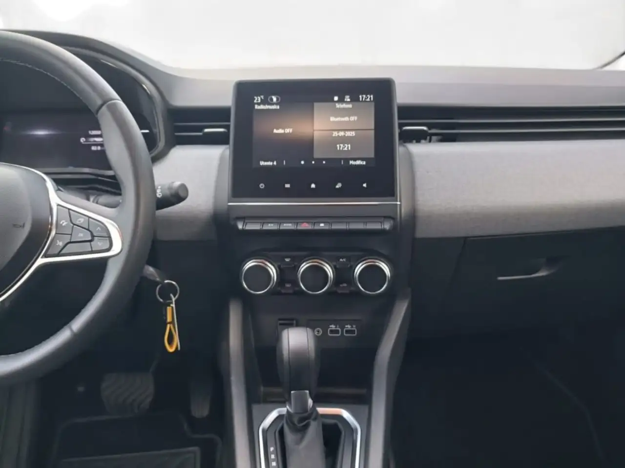 Renault Clio Clio 1.6 E-Tech full hybrid Evolution 145cv 12