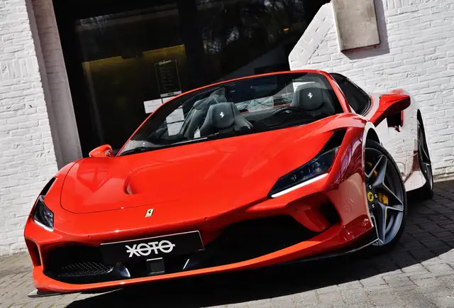 Ferrari F8 Spider 3.9 V8 BITURBO F1 ***LIKE NEW/1HD./FULL CARBON***