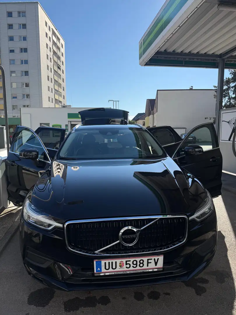 Volvo XC60 XC60 D4 Momentum Geartronic Momentum Schwarz - 2