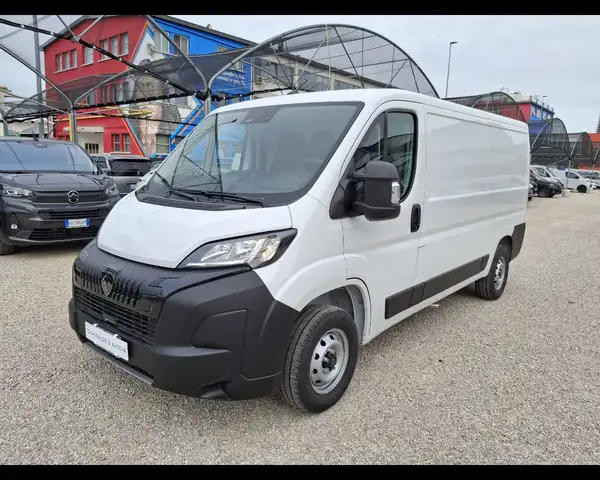 Peugeot Boxer LCV Furgone 330 L2 H1 2.2 BlueHDi 120 cv S&S