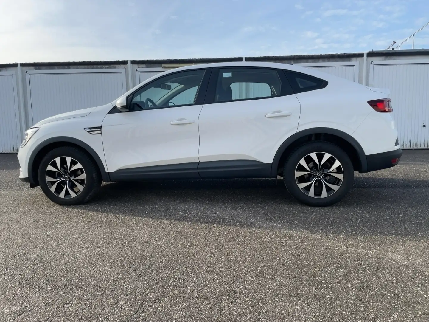 Renault Arkana EQUILIBRE TCe 140 EDC+ACC+CARPLAY+PDC+MWST.++ Weiß - 2