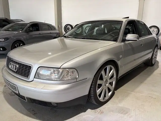 Audi S8 4.2 tiptronic quattro*20Zoll*Leder*4xSHZ*