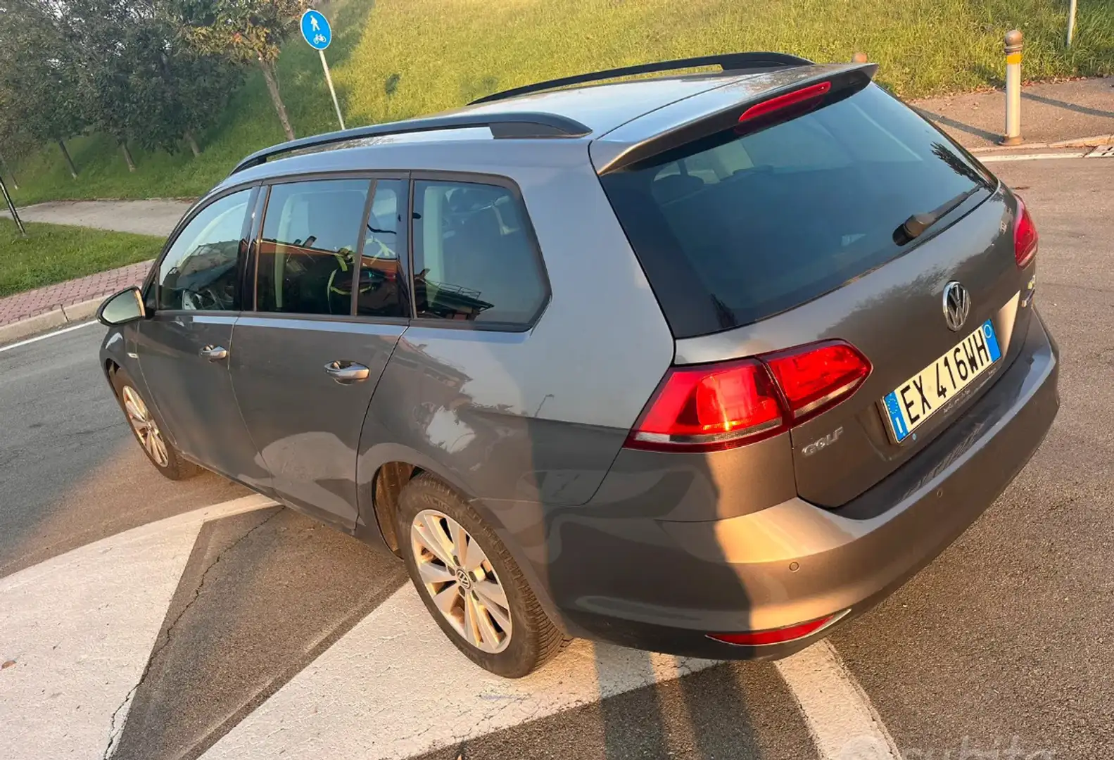 Volkswagen Golf Variant 1.4 tgi Comfortline - 1