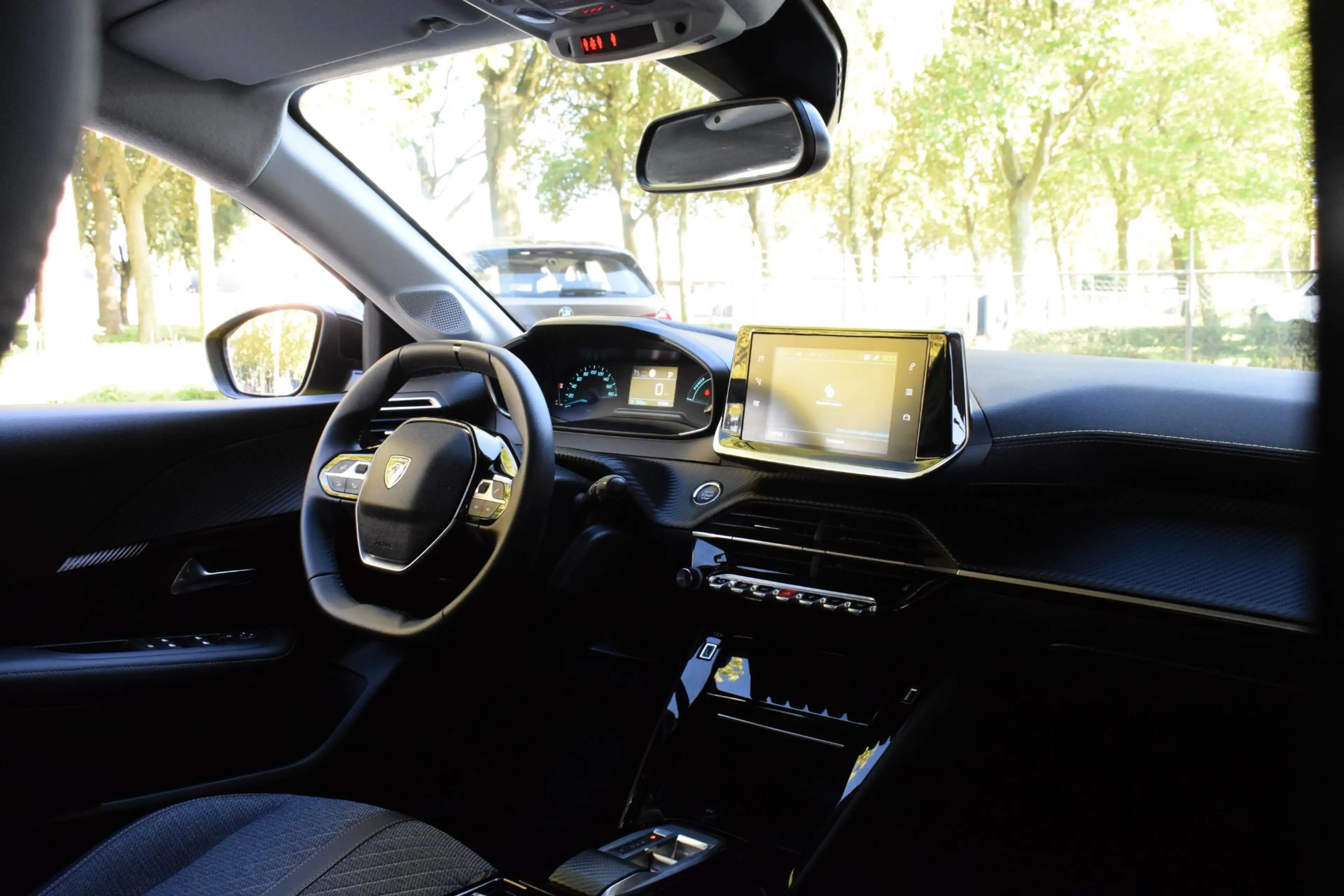 Peugeot e-208 EV Style 50 kWh CARPLAY|PDC|STOELVERWARMING| — photo 23